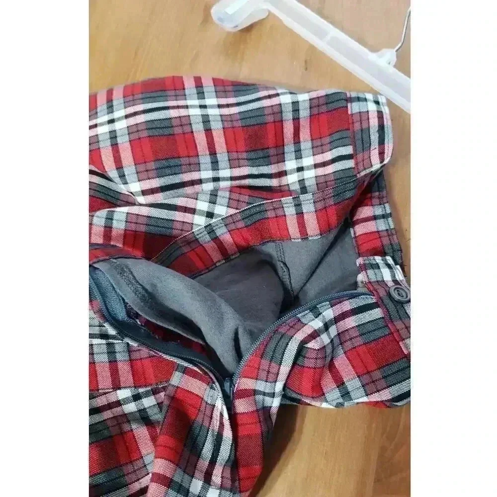 SchoolBelles‎ plaid uniform skirt with pockets shorts under juniors size 7 or 28